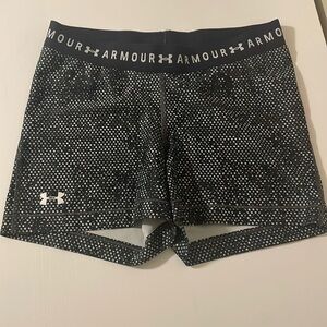 Large Under Armour compression shorts